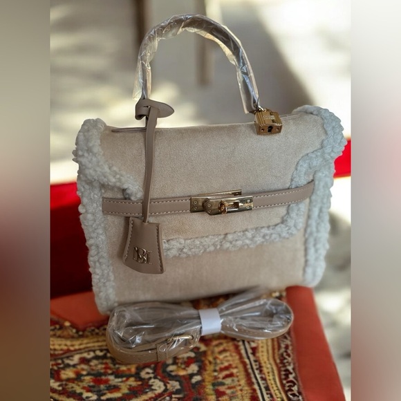 NWT Badgley Mischka cream Faux Fur Trim Satchel - Picture 2 of 8